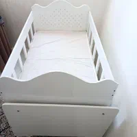 تخت و کمد کودک