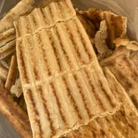 نان خشک کاملا سالم