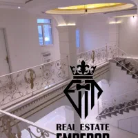 ۴۵۰متر/عمارتی باشکوه/دوبلکس دربست/حیاط وروف گاردن