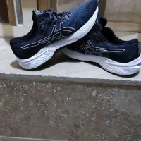 کفش خارجی|کیف، کفش، کمربند|اسفراین, |دیوار