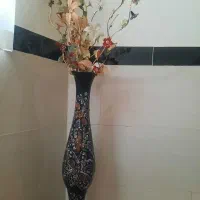 گل وگلدان