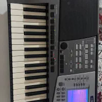 ارگ یاماها۱۰۰۰در حد همراه با ۳تا فلاپی