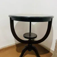 میز گرد چوبی