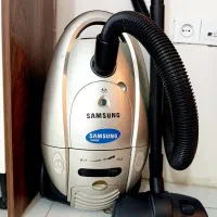 جاروبرقی سامسونگ ۳۶۰۰vاصل کره تمیز پرقدرت بالوازم