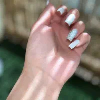 انجام خدمات ناخن فقط با هزینه مواد|خدمات آرایشگری و زیبایی|اصفهان, هزارجریب|دیوار