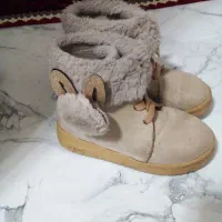 دو عدد کفش پوتین دخترانه