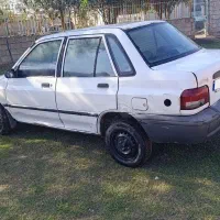 مدل۸۲ رنگ دارد