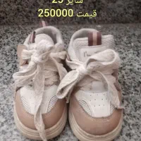 کفش بچه گانه با کیفیت در حد نو سایز 25 و 26|کفش و لباس بچه|قم, سیدان|دیوار