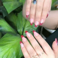 کاشت ناخن ۳۰۰ و ترمیم ۱۹۹