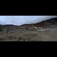 200متر زمین با مجوز ساخت