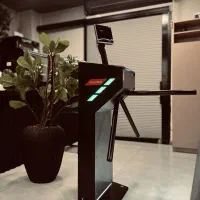 گیت باشگاهی و کمد هوشمند