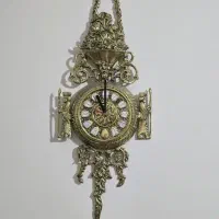 میوه خوری و ساعت