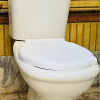 توالت فرنگی درحد نو درجه یک