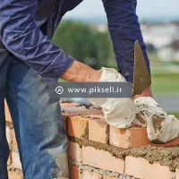 شاگرد زرنگ وماهر  بنایی. و استاد کار نبشی کشی.