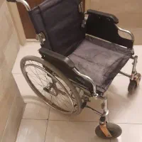 فروش یک دستگاه ویلچر