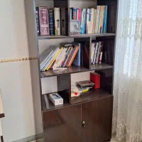 کمد وکتابخانه