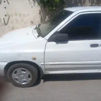 پراید سفید