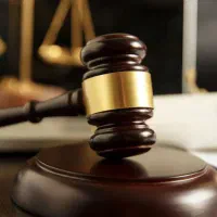 وکیل پایه یک دادگستری