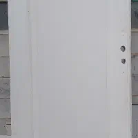 درب چوبی همراه با دستگیره استیل