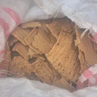 نان خشک  برای دام وطیور