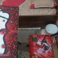 میز تحریر و کامپیوتر