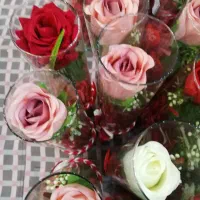 گل با گلدانهای شیشه ای|گل مصنوعی|تهران, شادآباد|دیوار