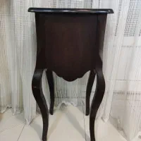 یک جفت پشتی سالم به همراه ۲ میز باهم 500|پشتی|کرج, شهرک بنفشه|دیوار