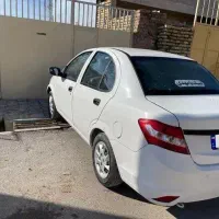 ساینا بدون رنگ