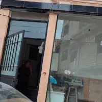 سوئیت(طبقه پایین کرسی بلند)تک خواب ۶۰ متر با مغازه