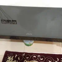 میز بزرگ جلو مبلی