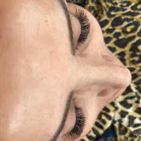 مدل برای اکستنشن مژه