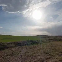 قطعات زمین سند دار ملک رباط خاکستری حاشیه جاده