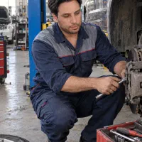 مکانیک ماشین درصدی هستم جویای کار مکانیکی