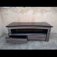 فروش میز تلویزیون درحد نو