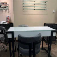 اجاره اتاق و صندلی ناخن|اجارهٔ دفتر کار، اتاق اداری، مطب|تهران, محمودیه|دیوار