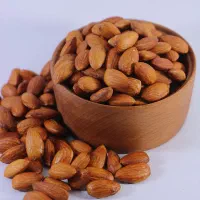 مغز بادام زرین خارجی