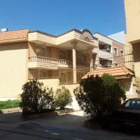 فروش-ویلایی-دو-طبقه350-متری-وکلا