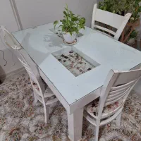 میز نهارخوری