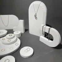 مانکن های بتنی