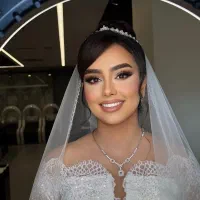 میکاپ و شینیون تخصصی عروس و همراهی|خدمات آرایشگری و زیبایی|ماهان, |دیوار