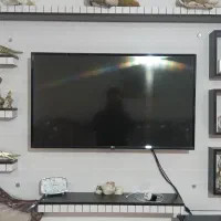 ویترین تلویزیون دیواری