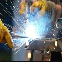 استخدام جوشکار آرگون و co2