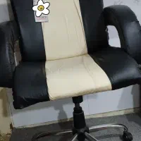 صندلی اداری و مدیریتی