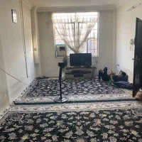 آپارتمان ۶۰متری طبقه دوم تمیز و تک واحدی