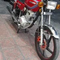 هندا ۱۲۵