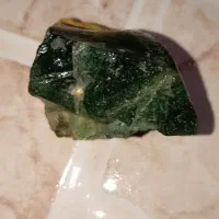 سنگ زمرد|جواهرات|شاهینشهر, گزبرخوار|دیوار