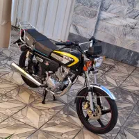 موتور نامی ۲۰۰ در حد نو پیچ تا پیچ فابریک