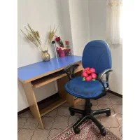 میز تحریر و صندلی