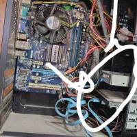 فروش و خر یدکامپیوتر قدیمی جدید کار کرده و دست دوم