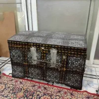 صندوق صندوقچه گنجه چوبی روسی قدیمی عتیقه سالم|کلکسیون اشیاء عتیقه|اصفهان, شیخ اشراق|دیوار